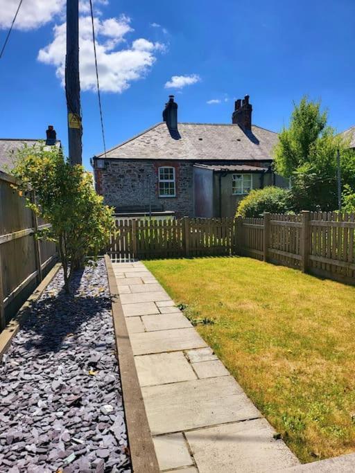 8 Duke Street - Launceston Cornwall Bagian luar foto